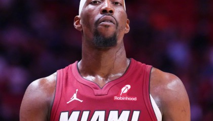 开云体育官方入口-阿德巴约生涯几乎没有硬核荣誉，狂刷83分是唯一青史留名的机会！